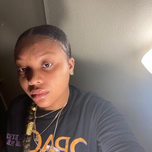 Meet your Posher, Mikayla